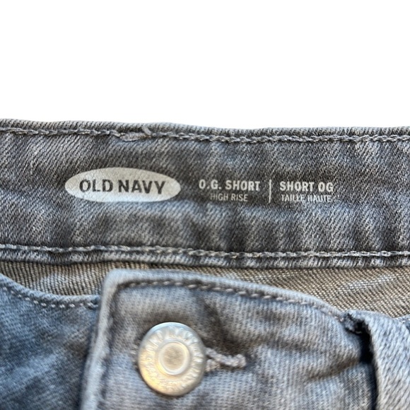 Old Navy Grey High Rise OG Denim Shorts - Size 10 - Picture 3 of 8